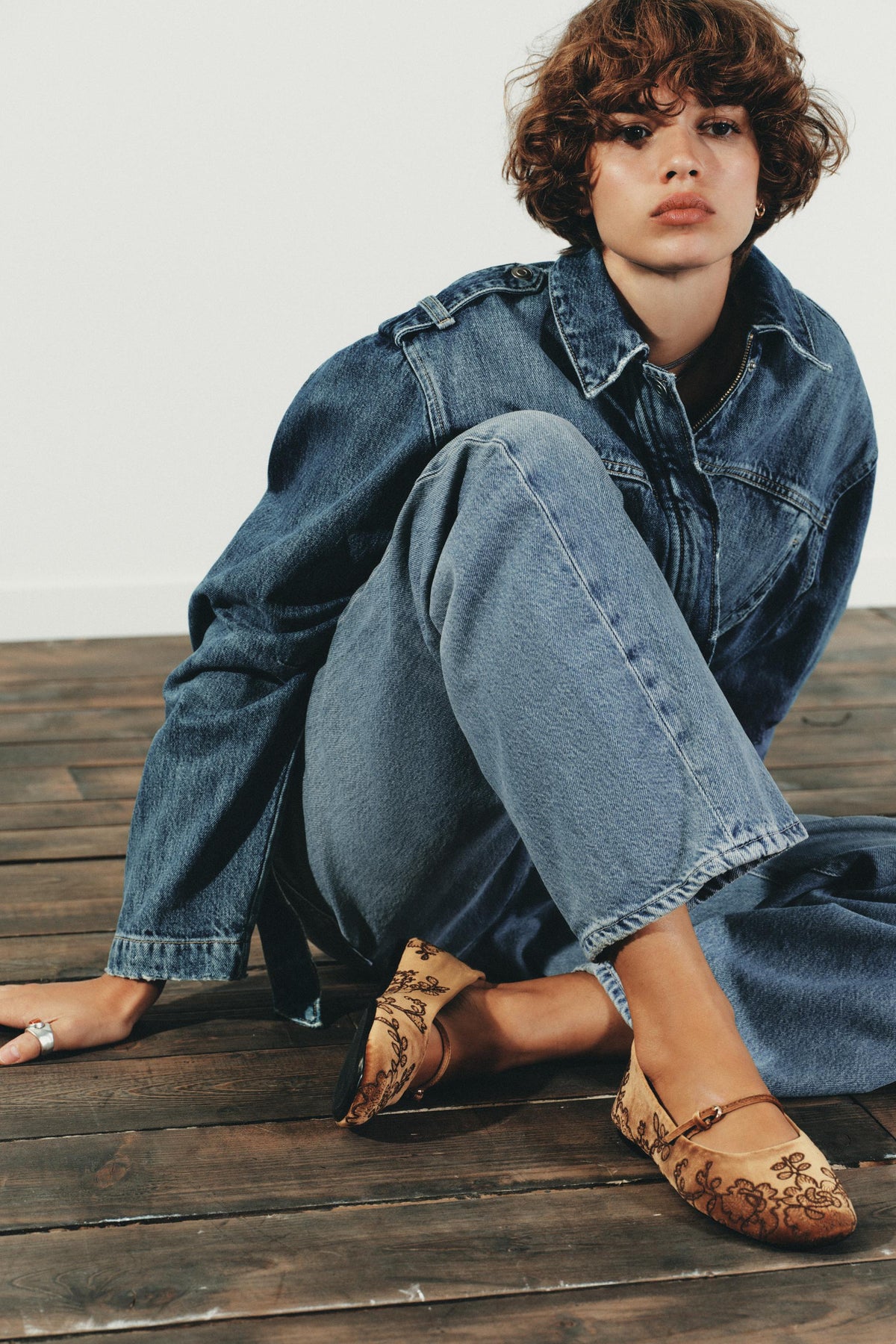 Bestickte Samtballerinas