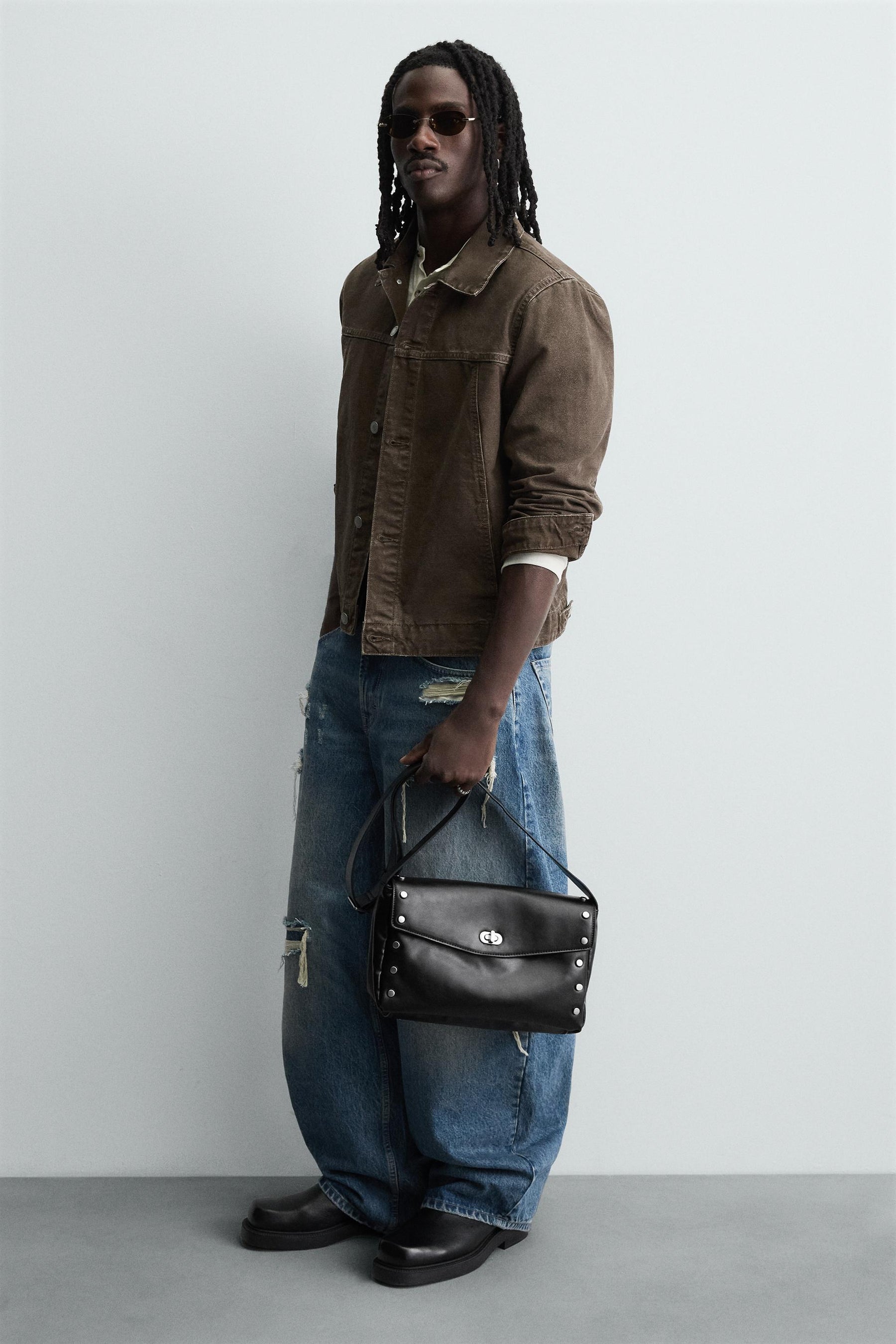 CROSSBODY BAG WITH METAL DETAIL - Image 2