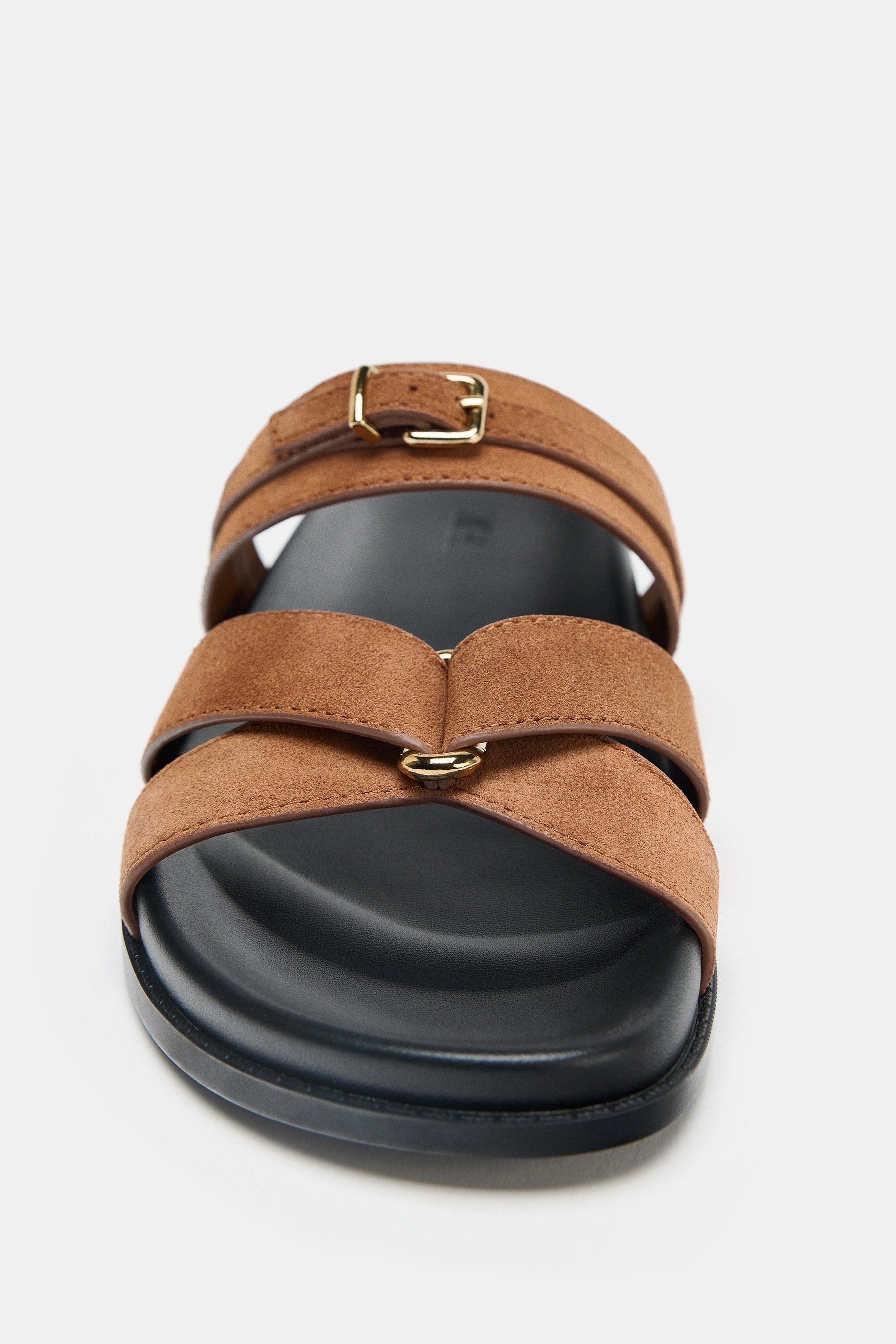 Sandalen aus gespaltenem Wildleder