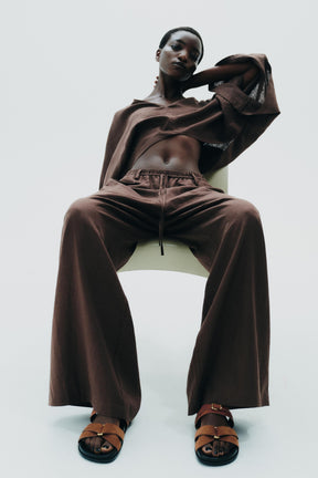 Sandalen aus gespaltenem Wildleder