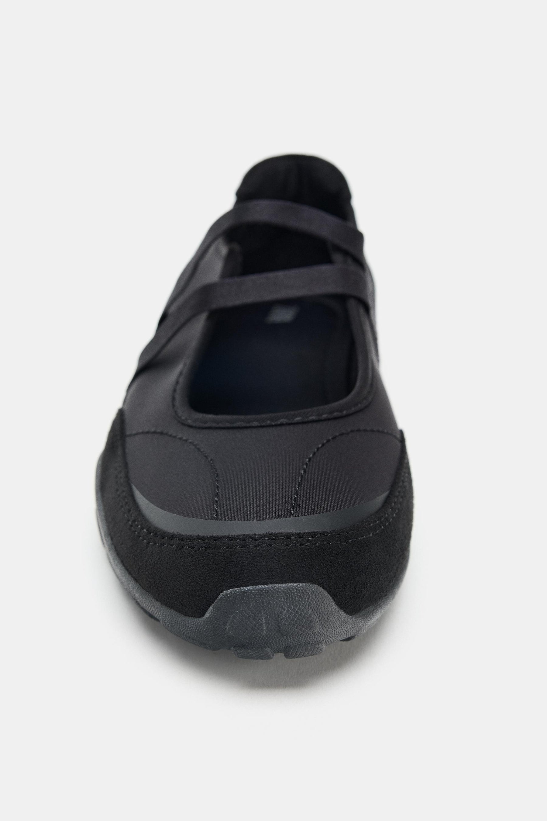 Ballerinas mit Doppelriemen