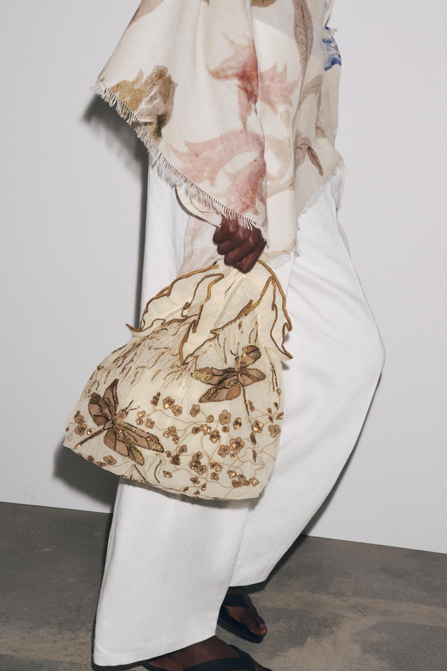 Bestickte Tragetasche