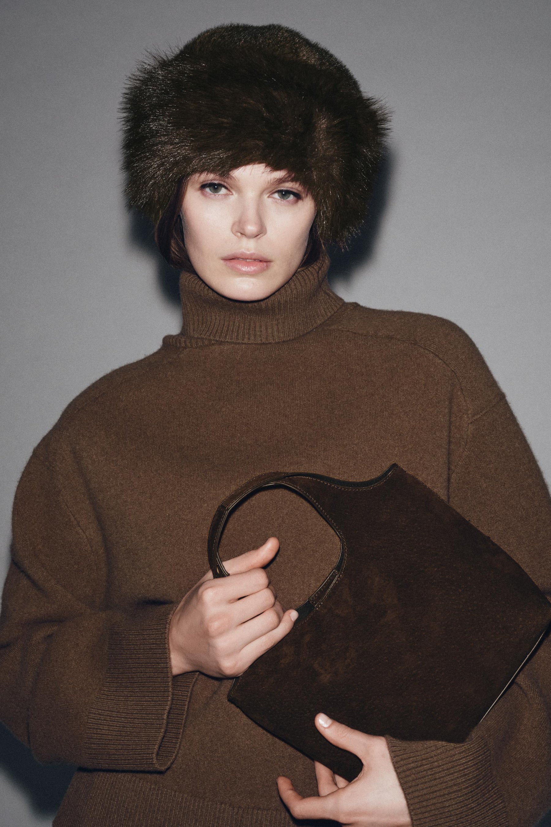 MINI-TRAGETASCHE AUS LEDER