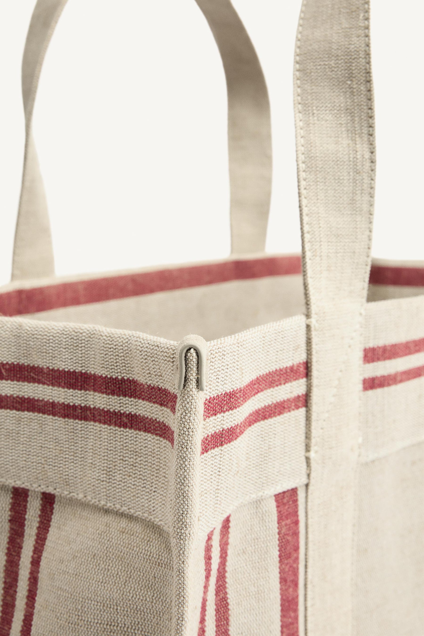 Übergroßer Wollmantel