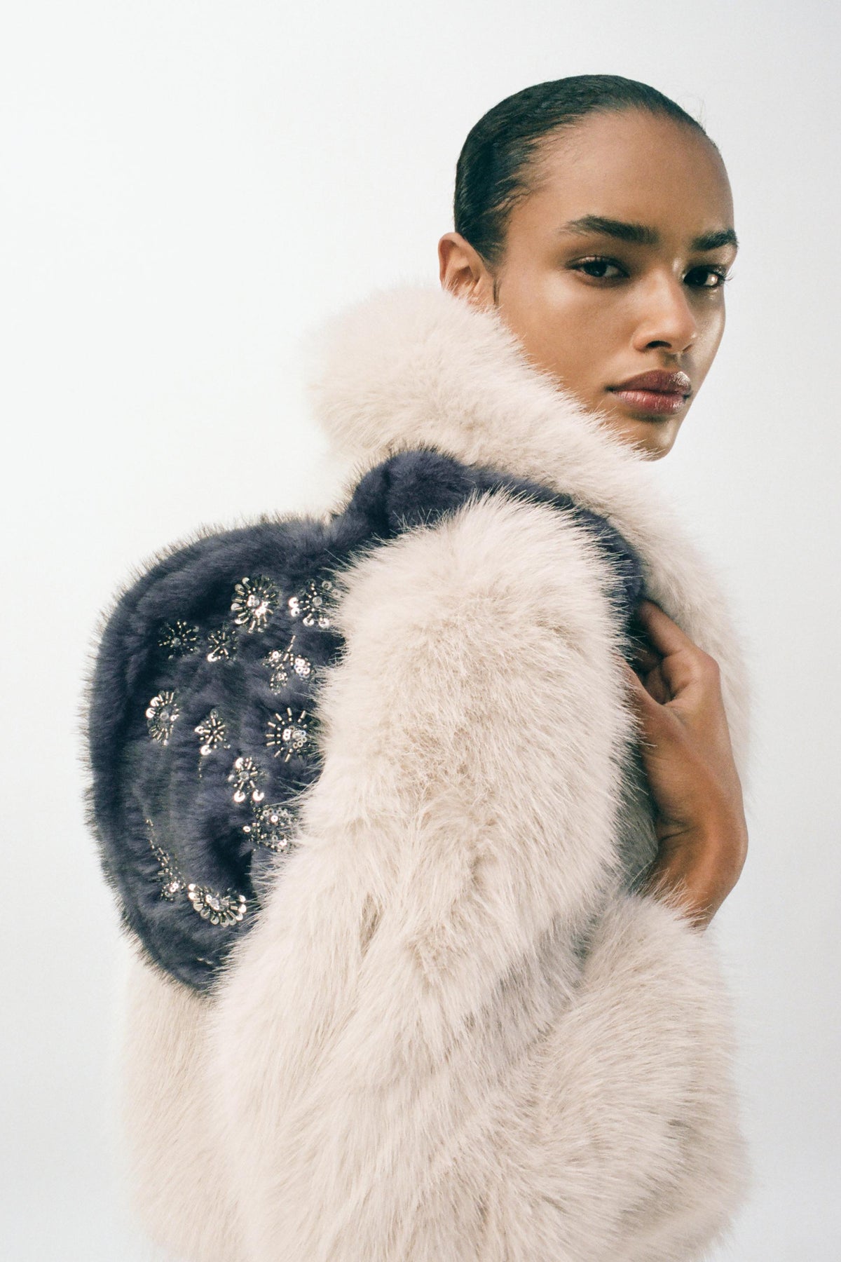 Mini-Tasche aus Kunstpelz